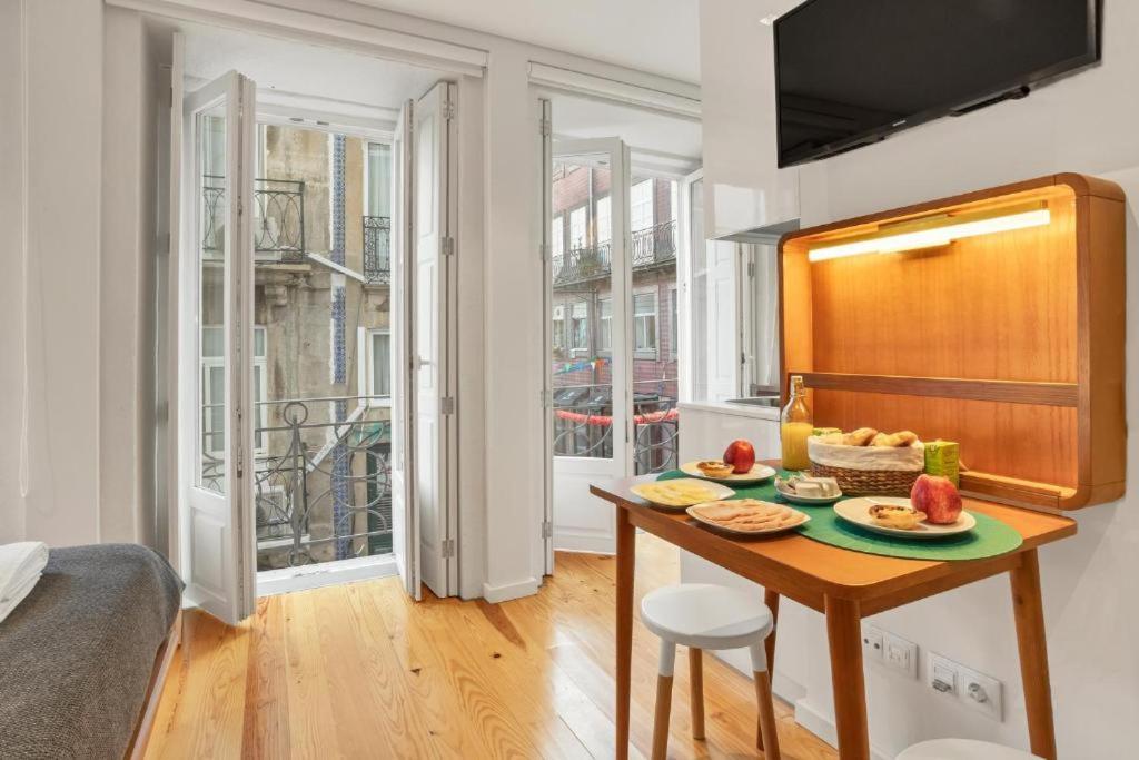 Host Wise - Lovely Shinny Flats With Balcony - Clerigos 포르투 외부 사진