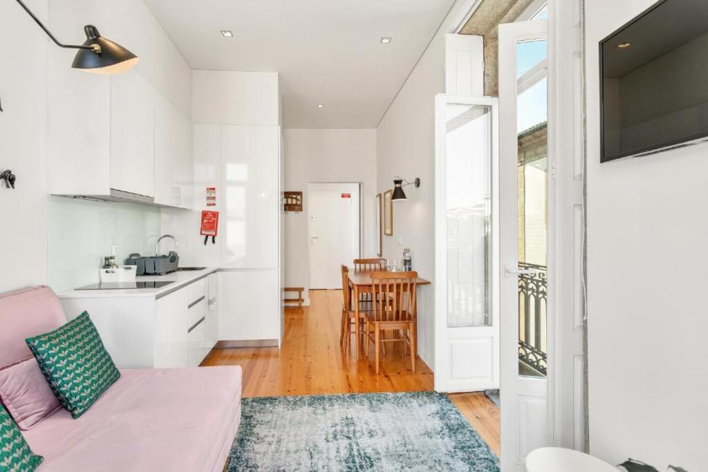 Host Wise - Lovely Shinny Flats With Balcony - Clerigos 포르투 외부 사진