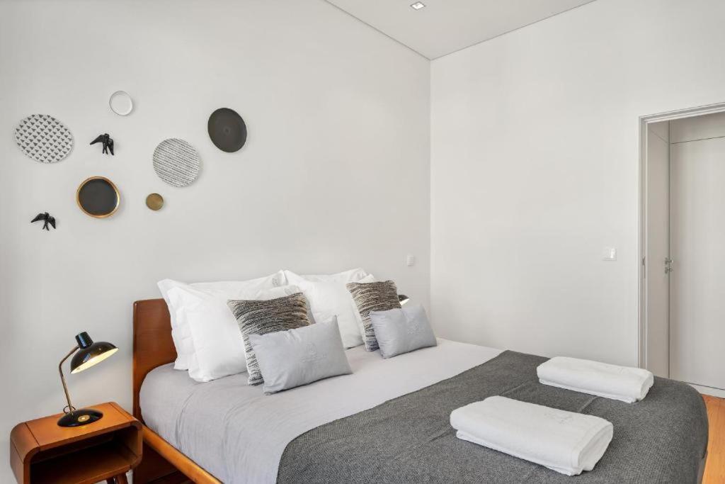 Host Wise - Lovely Shinny Flats With Balcony - Clerigos 포르투 외부 사진