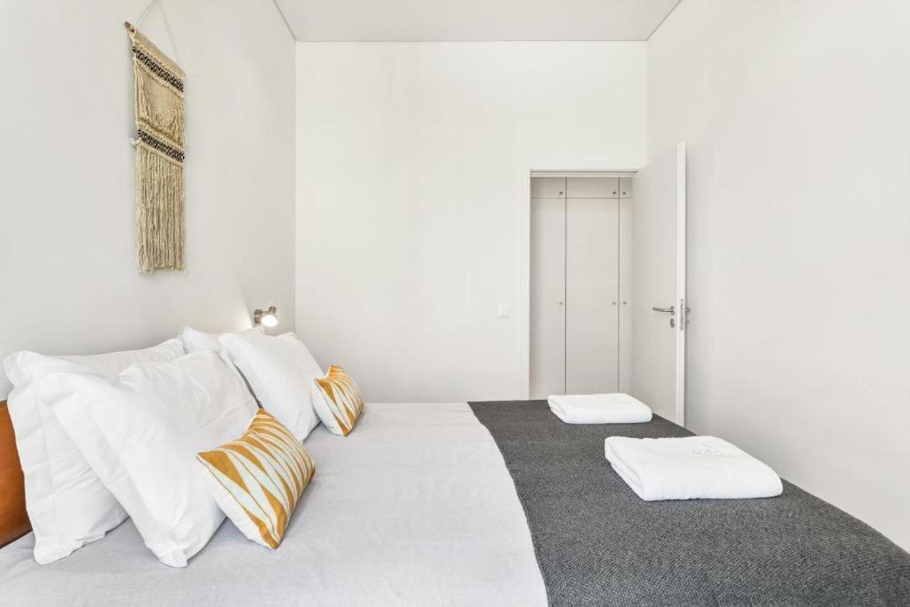 Host Wise - Lovely Shinny Flats With Balcony - Clerigos 포르투 외부 사진