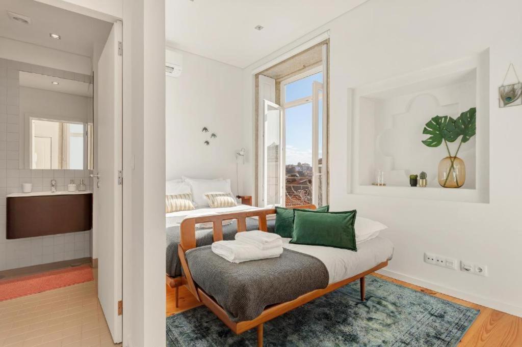 Host Wise - Lovely Shinny Flats With Balcony - Clerigos 포르투 외부 사진