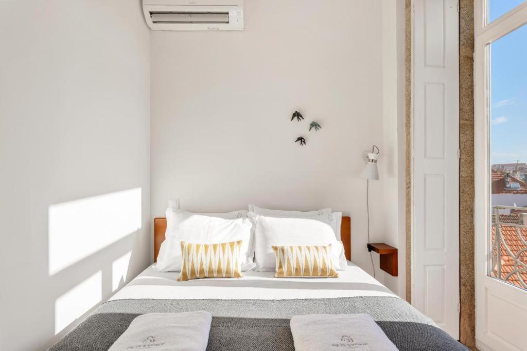 Host Wise - Lovely Shinny Flats With Balcony - Clerigos 포르투 외부 사진