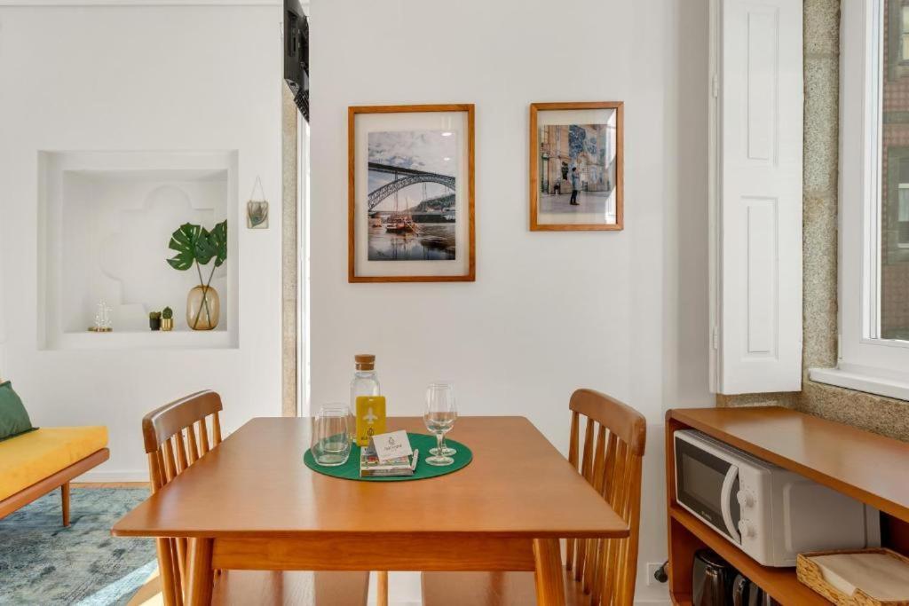 Host Wise - Lovely Shinny Flats With Balcony - Clerigos 포르투 외부 사진