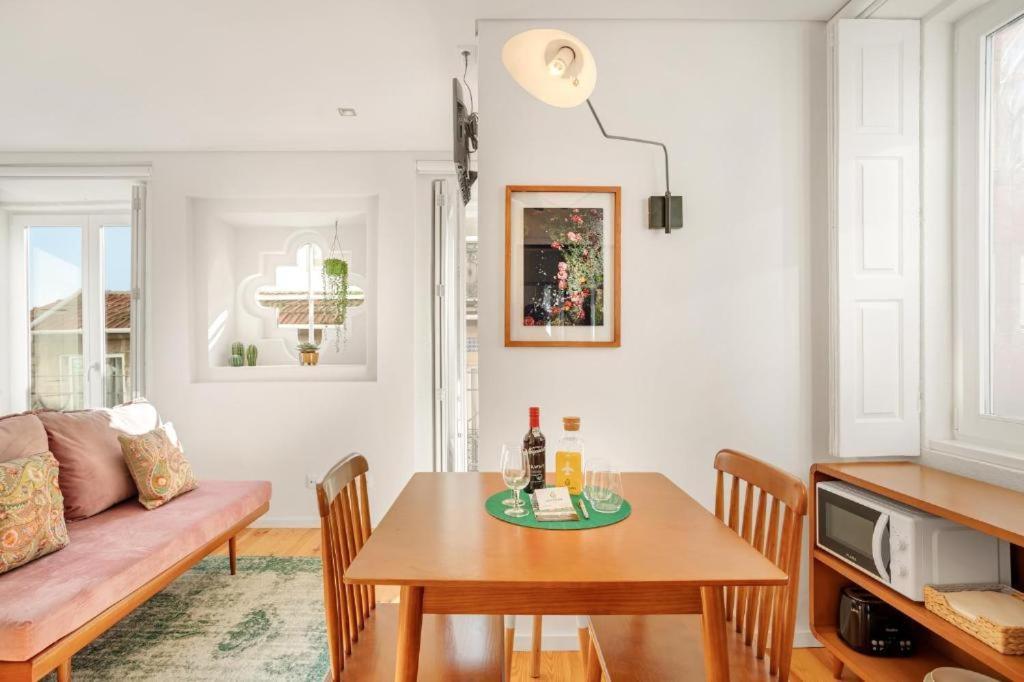 Host Wise - Lovely Shinny Flats With Balcony - Clerigos 포르투 외부 사진