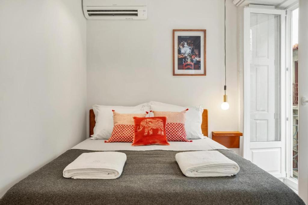 Host Wise - Lovely Shinny Flats With Balcony - Clerigos 포르투 외부 사진